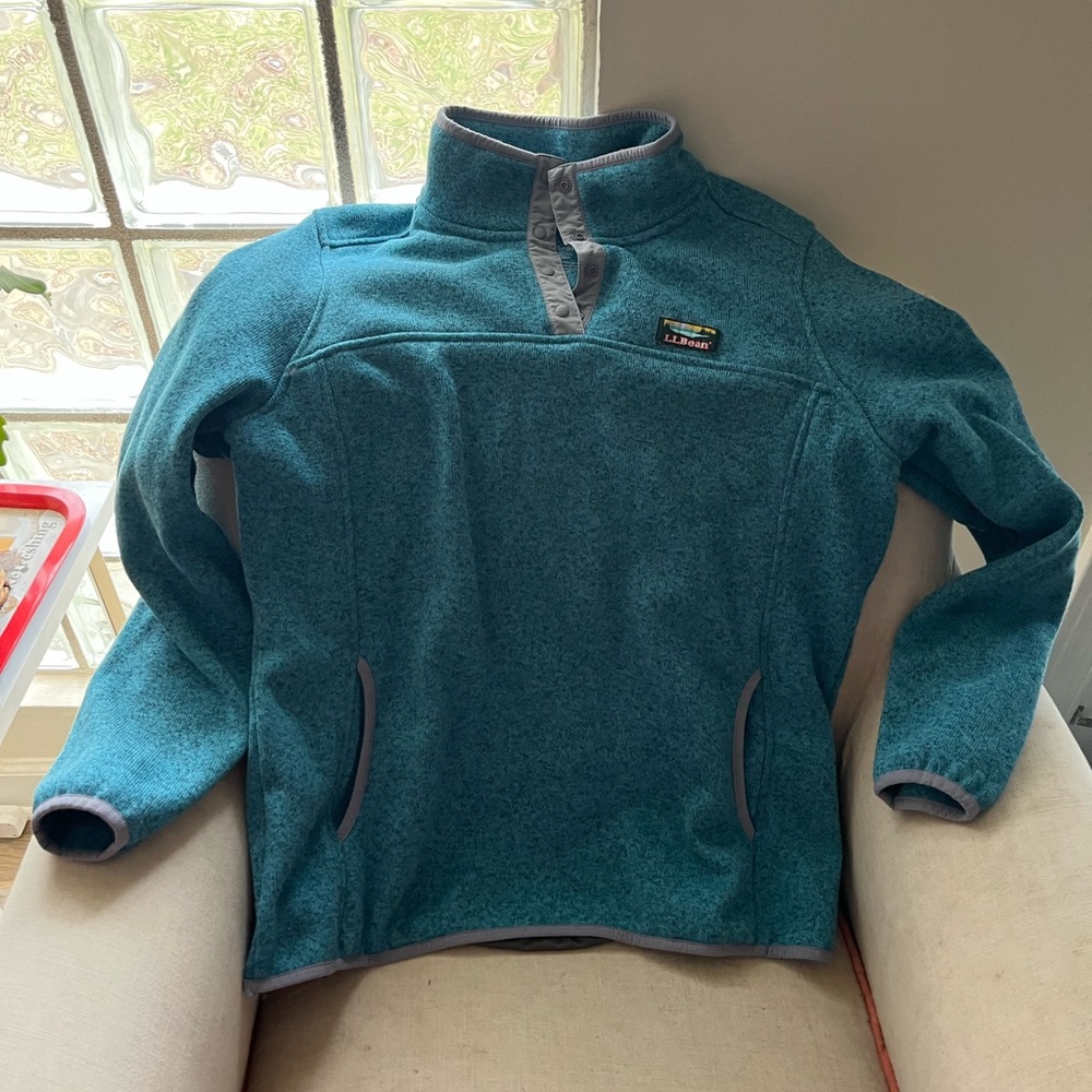 L.L. Bean teal pullover, size XL. Gently loved and ready for a new home
